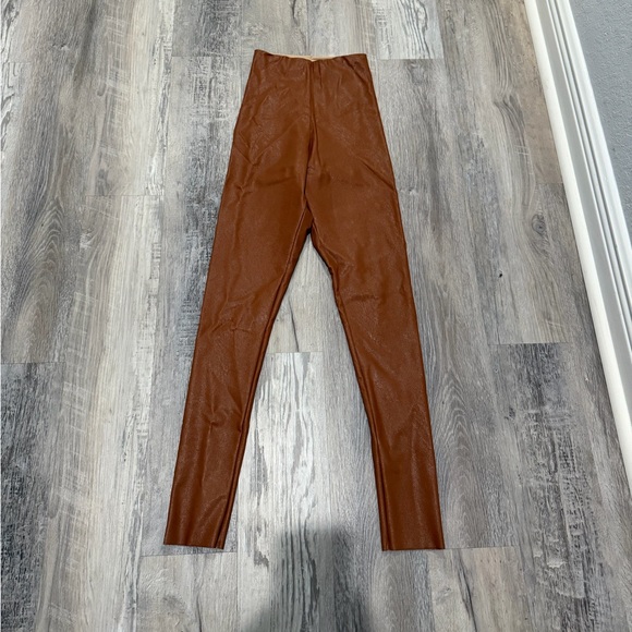 Commando Faux Leather Leggings in Brown - Picture 2 of 3